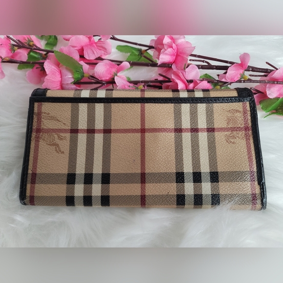 Burberry Beige/Brown Haymarket Check Coated Canvas and leather Wallet - Picture 3 of 11